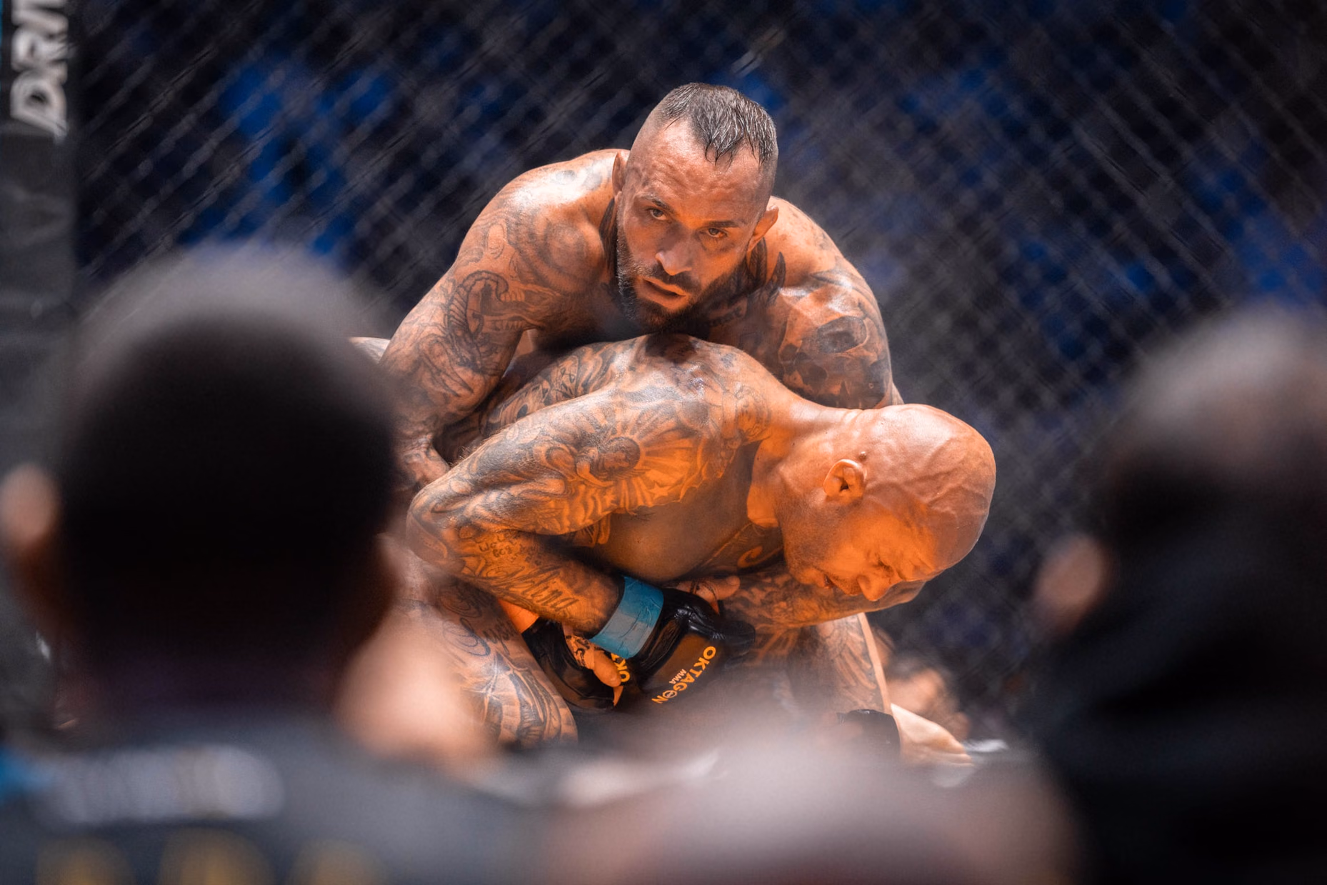 Bodenkampf im Käfig, Oktagon MMA